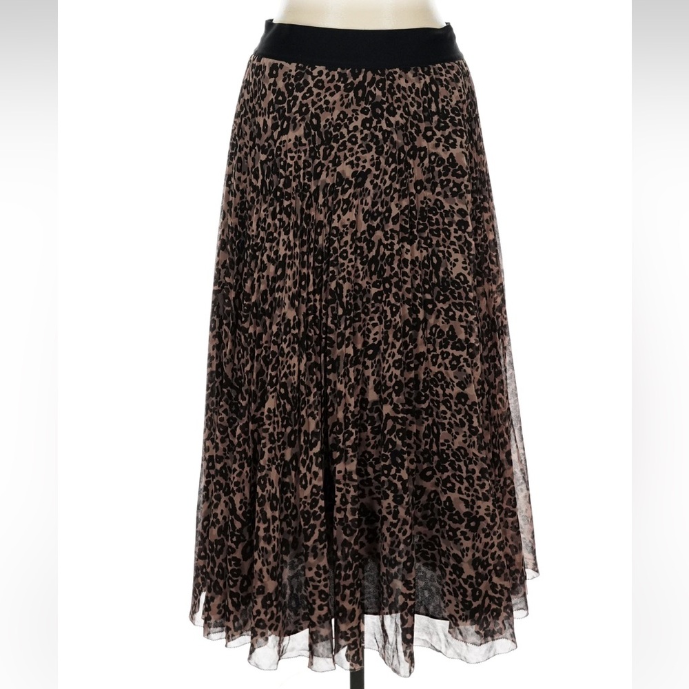 NWOT Aritzia Wilfred New Twirl Skirt with Leopard Print Size L - limited edition - Picture 3 of 5